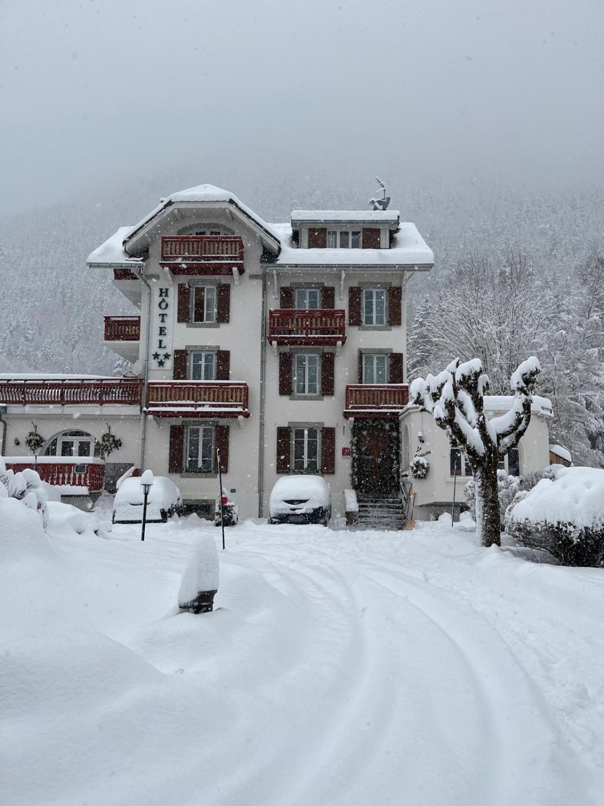 Chalet Hotel La Sapiniere Chamonix Exterior photo