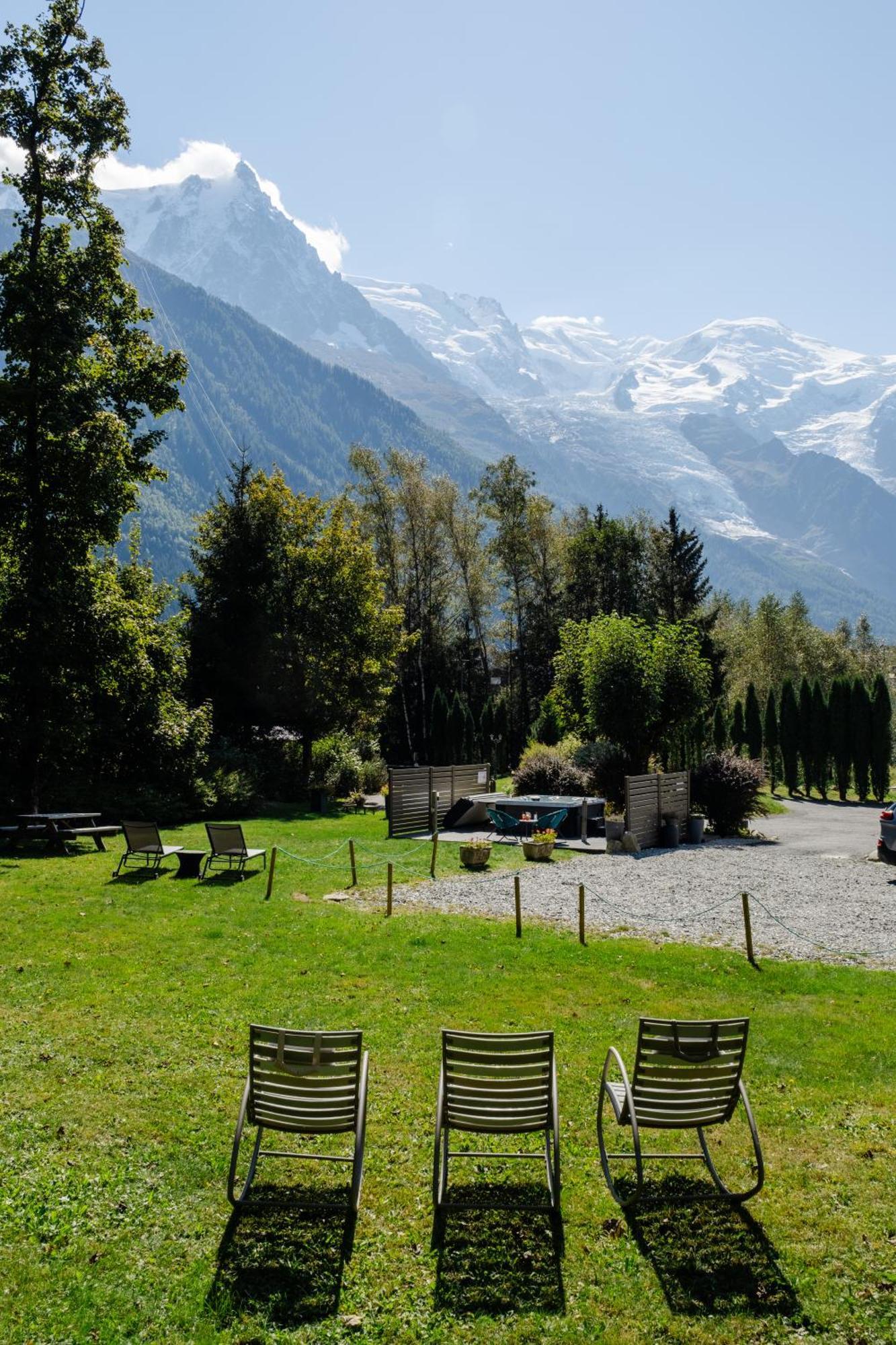 Chalet Hotel La Sapiniere Chamonix Exterior photo